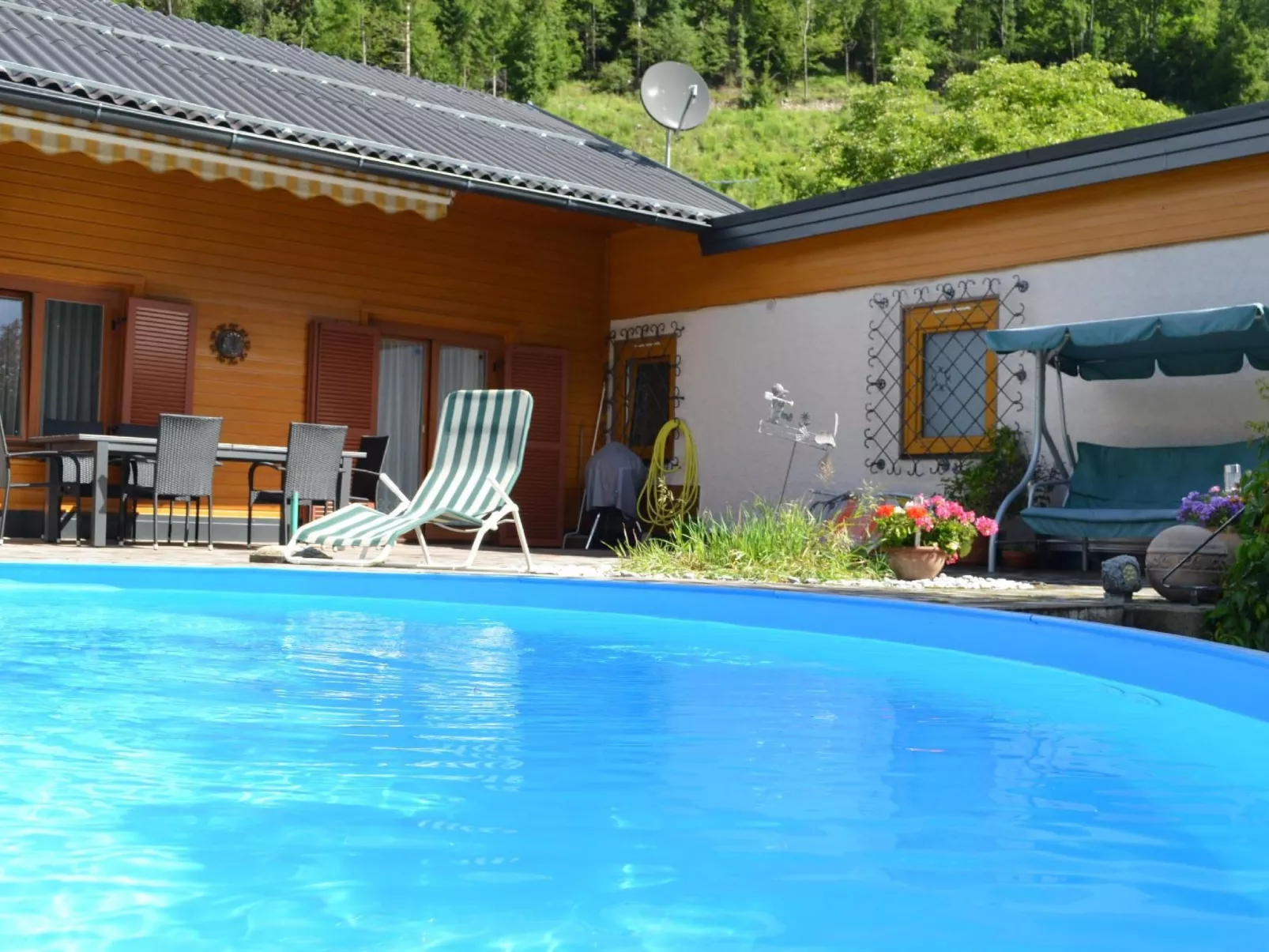 Mit beheiztem Pool in Flattach - Image-tags.info
