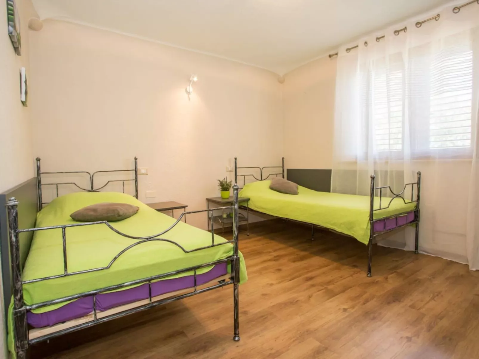 Andre Wohnung mit Pool-Binnen