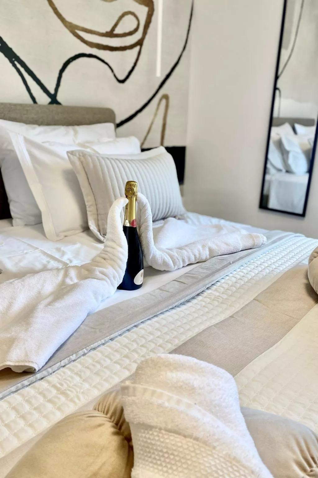 Villa mit beheiztem Infinity-Pool und Massagedüsen-Binnen