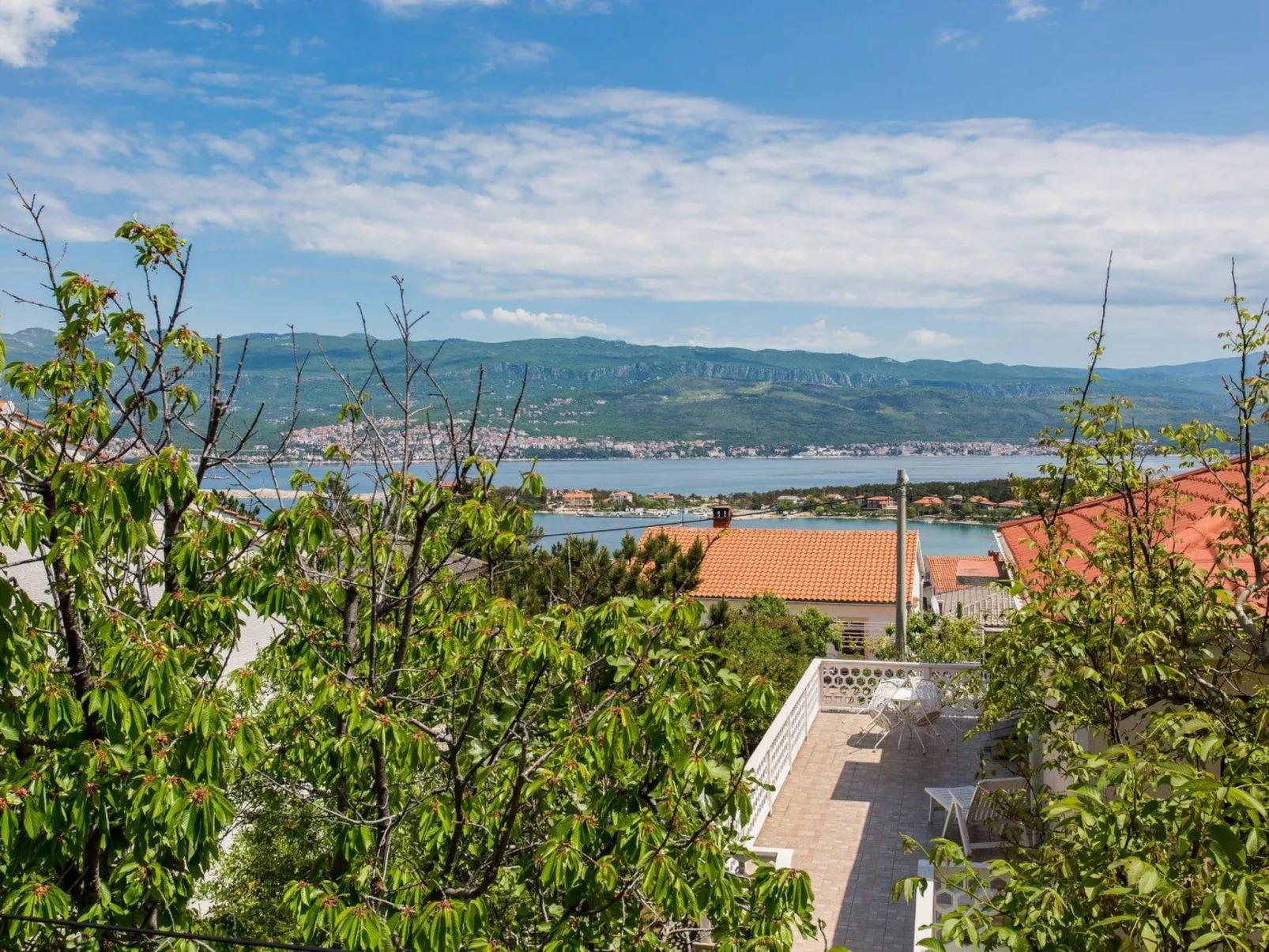 Für 5 Personen ca. 55 m&sup2; in Šilo, Adriaküste Kroatien (Kroatische Inseln)-Buiten