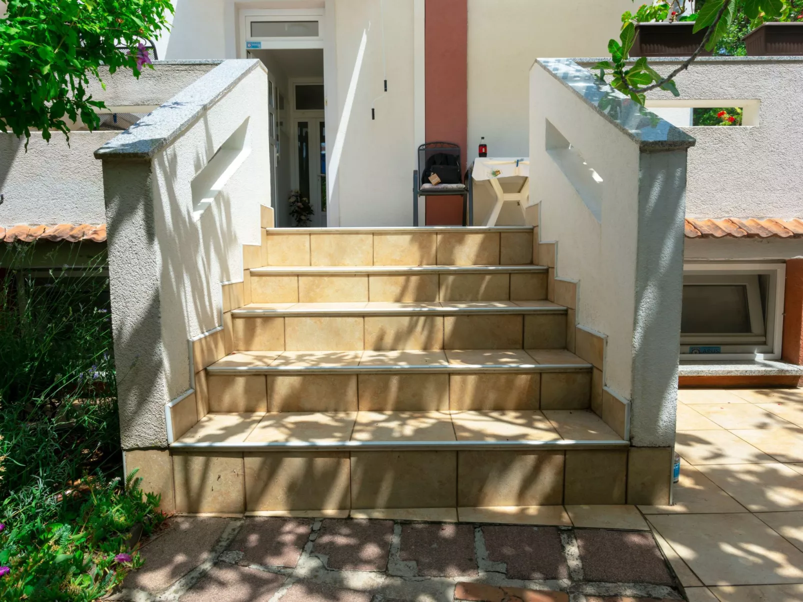 "Buka Calm VIIi-Buiten