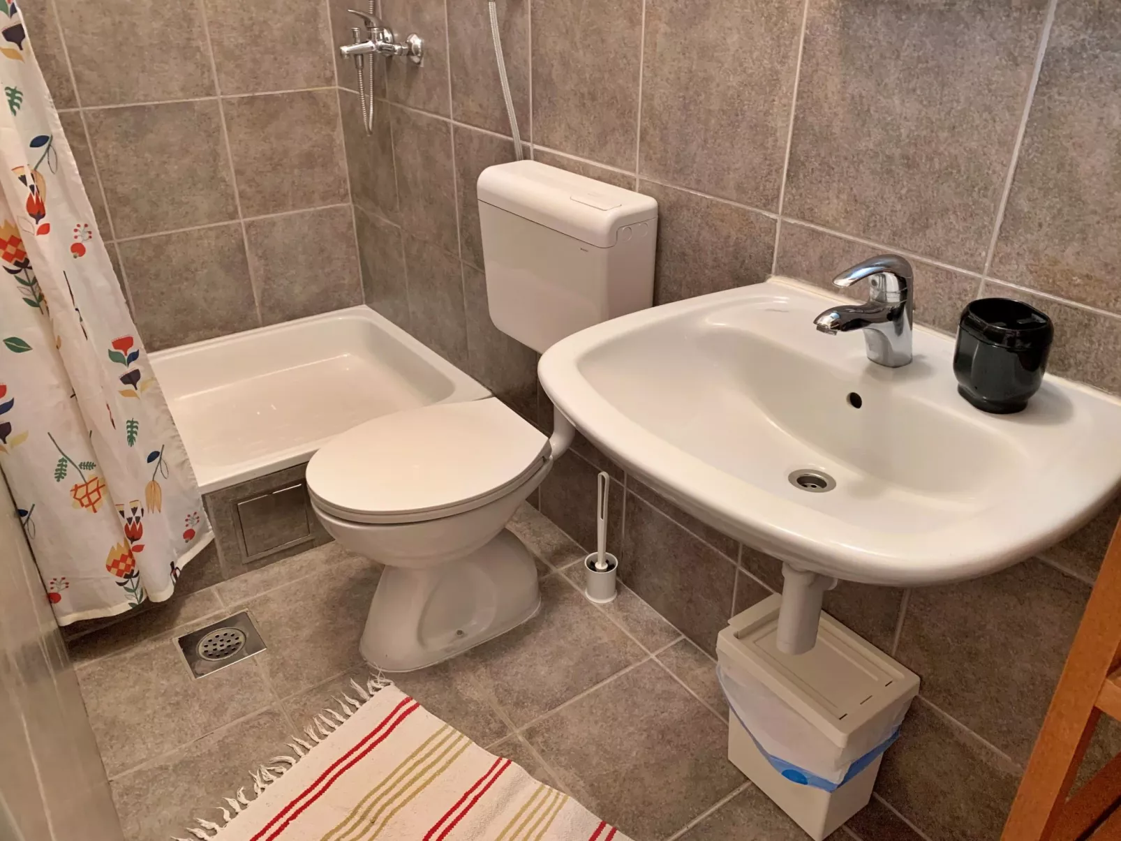 Studio Savic-Image-tags.info