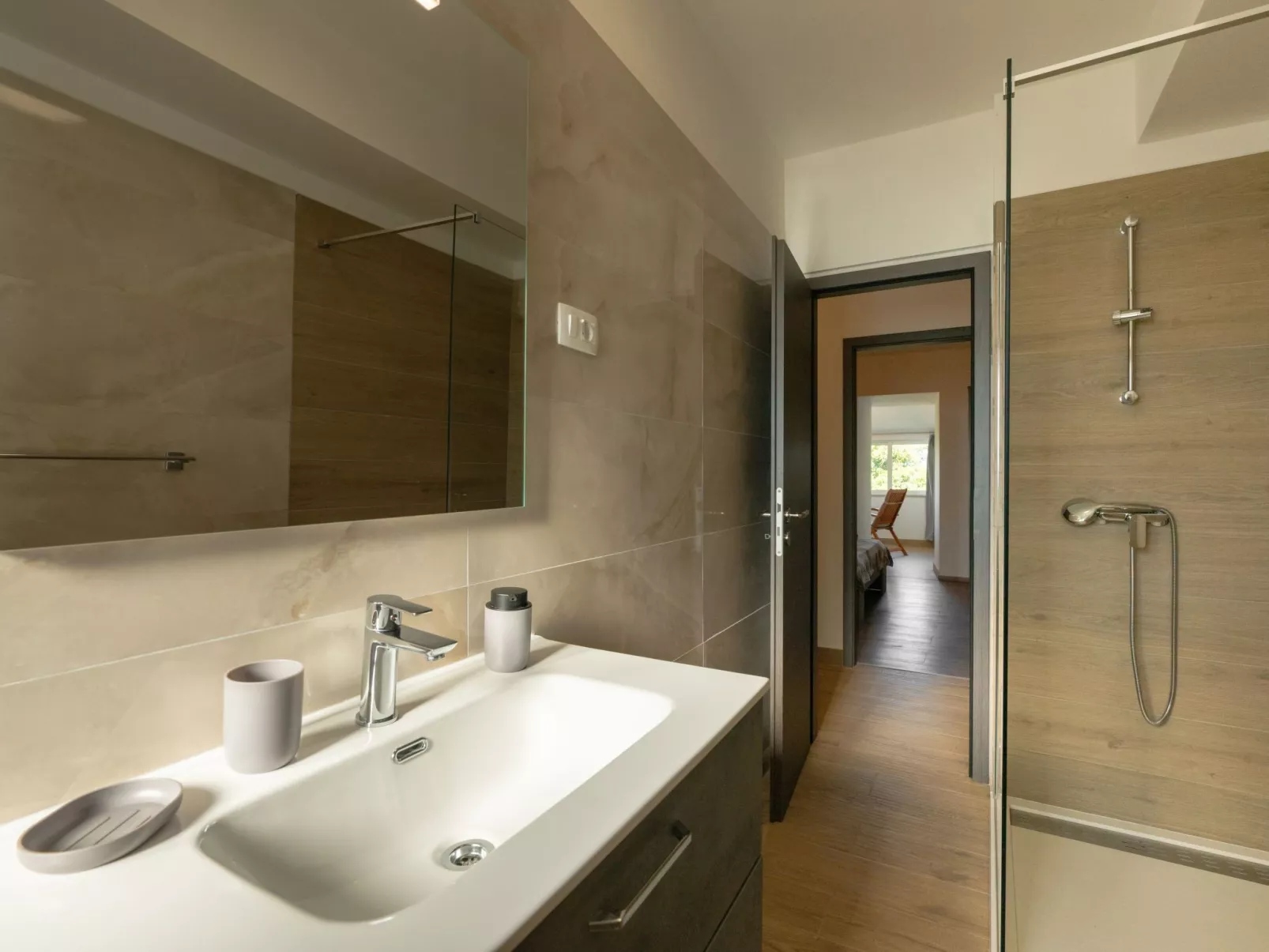 Villa "Francesca" mit Garten, Grill und Pool-Binnen