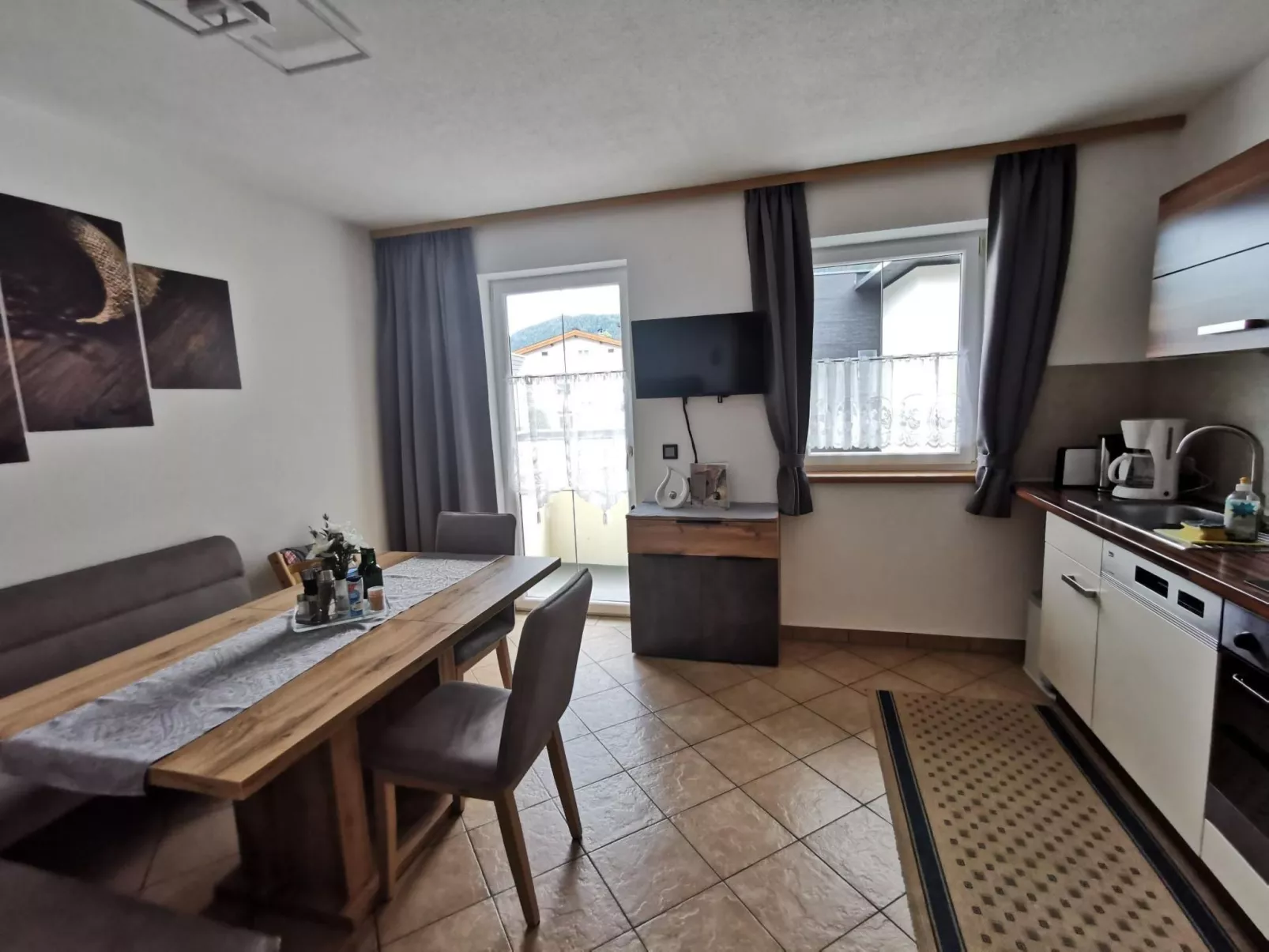 Frischmann Klaudia-Binnen