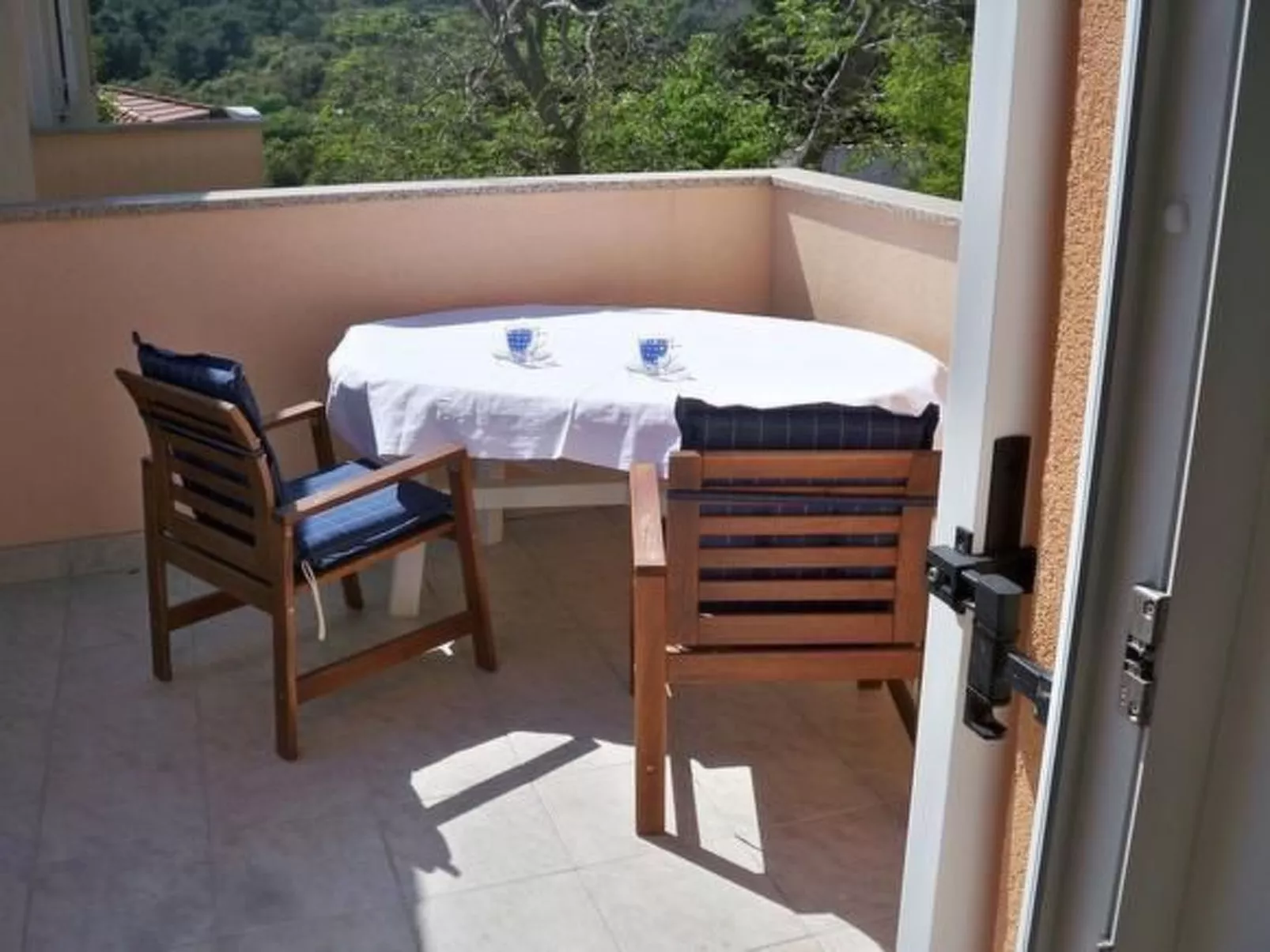 Wohnung mit Blick auf das Wasser-Binnen