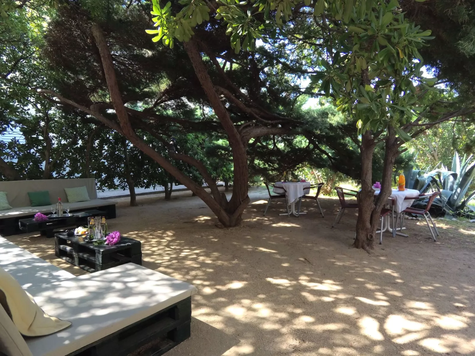 Große Ferienwohnung in Pag mit Privater Terrasse-Binnen