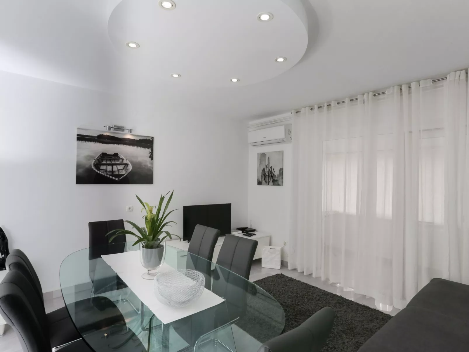 Komplett ausgestattete Wohnung für 7 Personen-Binnen