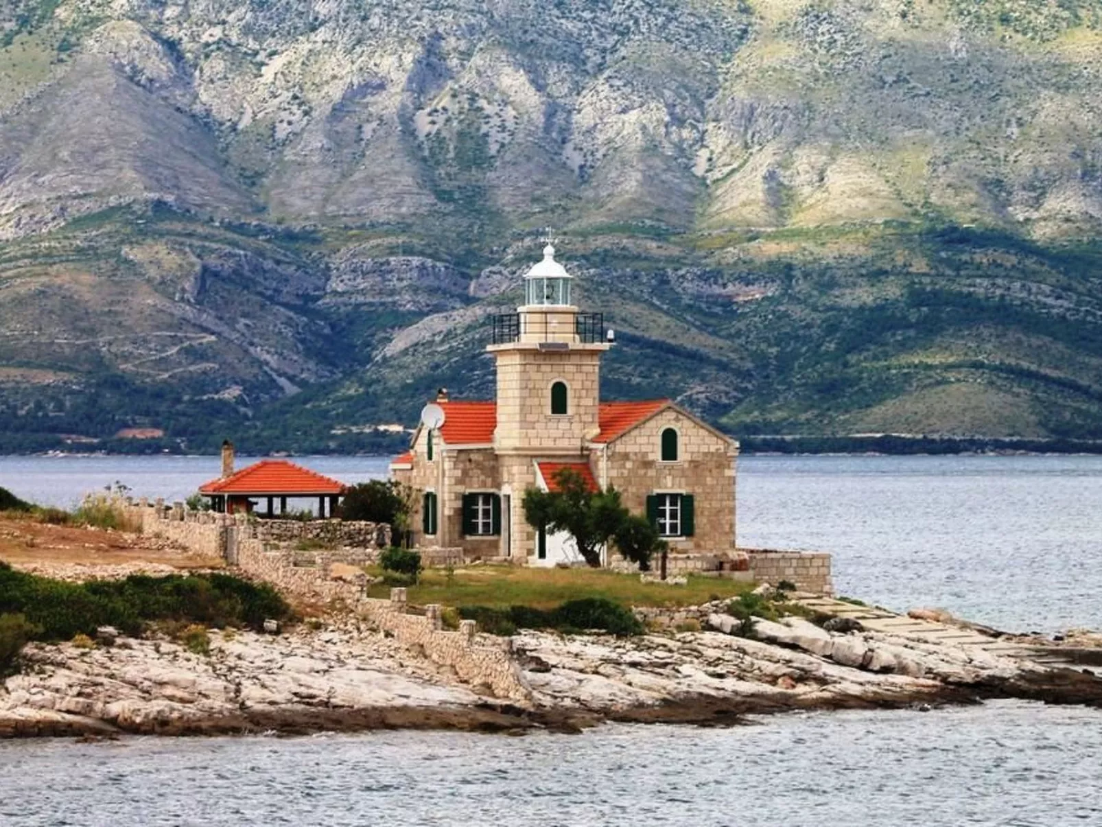 Manora Sucuraj Pool Gästehaus-Buiten