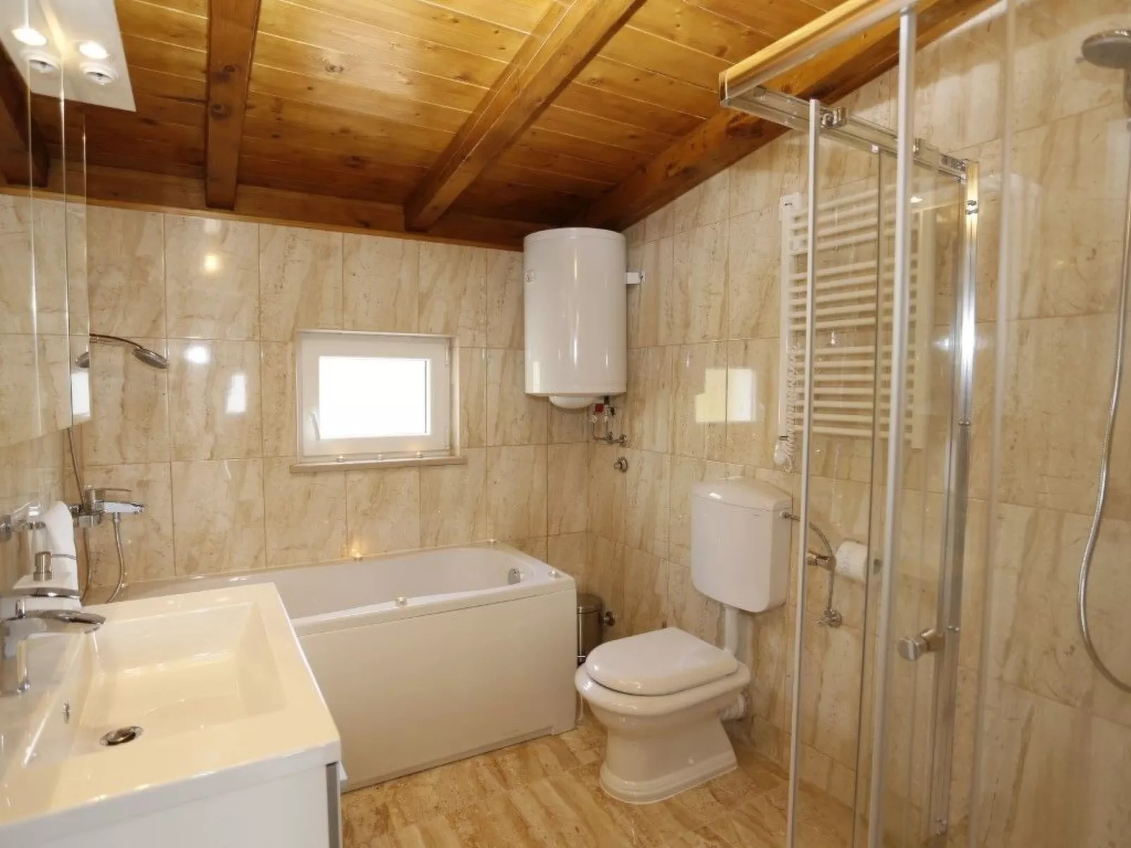 Villa Mis, Haus in Supetar mit privatem Pool-Image-tags.info