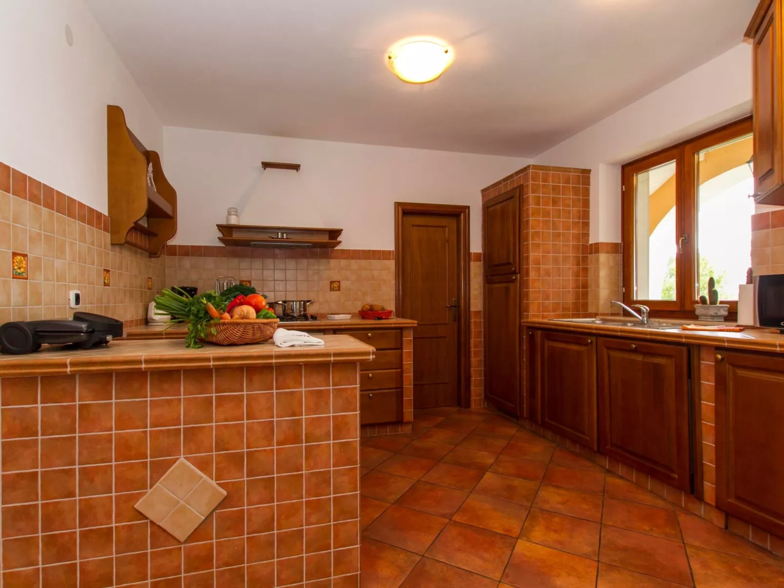 Villa Biljana, mit Zugang zu zwei Gemeinschaftspools-Binnen