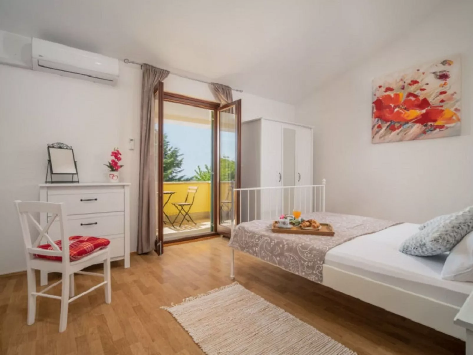 Chiara in Rogivici-Binnen