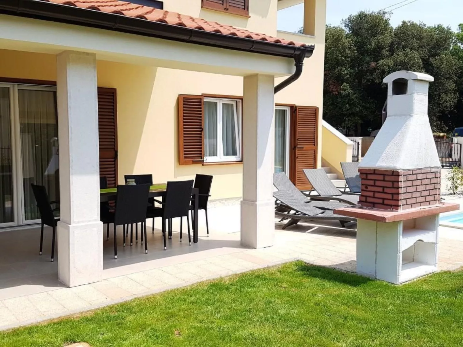 In Banjole mit Privatem Pool-Buiten