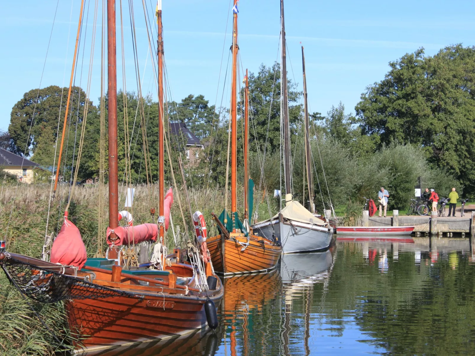 Admiral's Corner Lee-Buiten