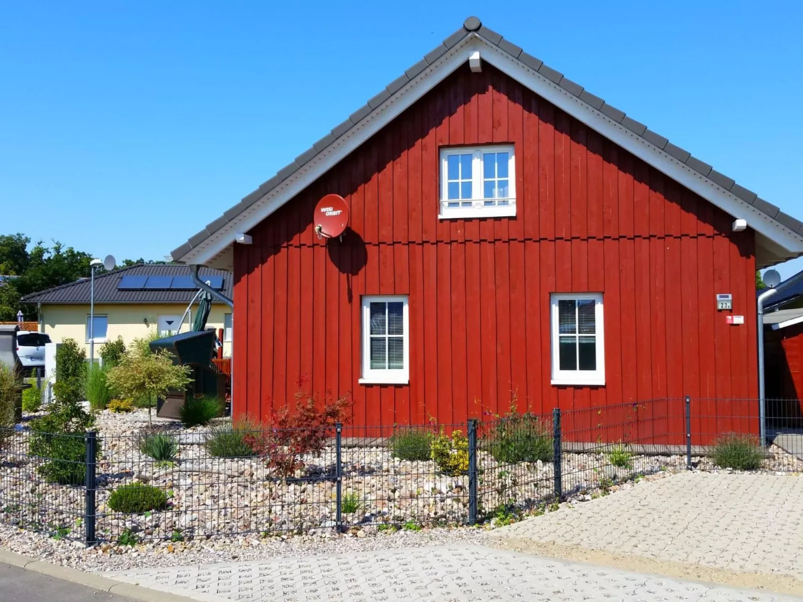 Schönes Schwedenhäuschen-Buiten