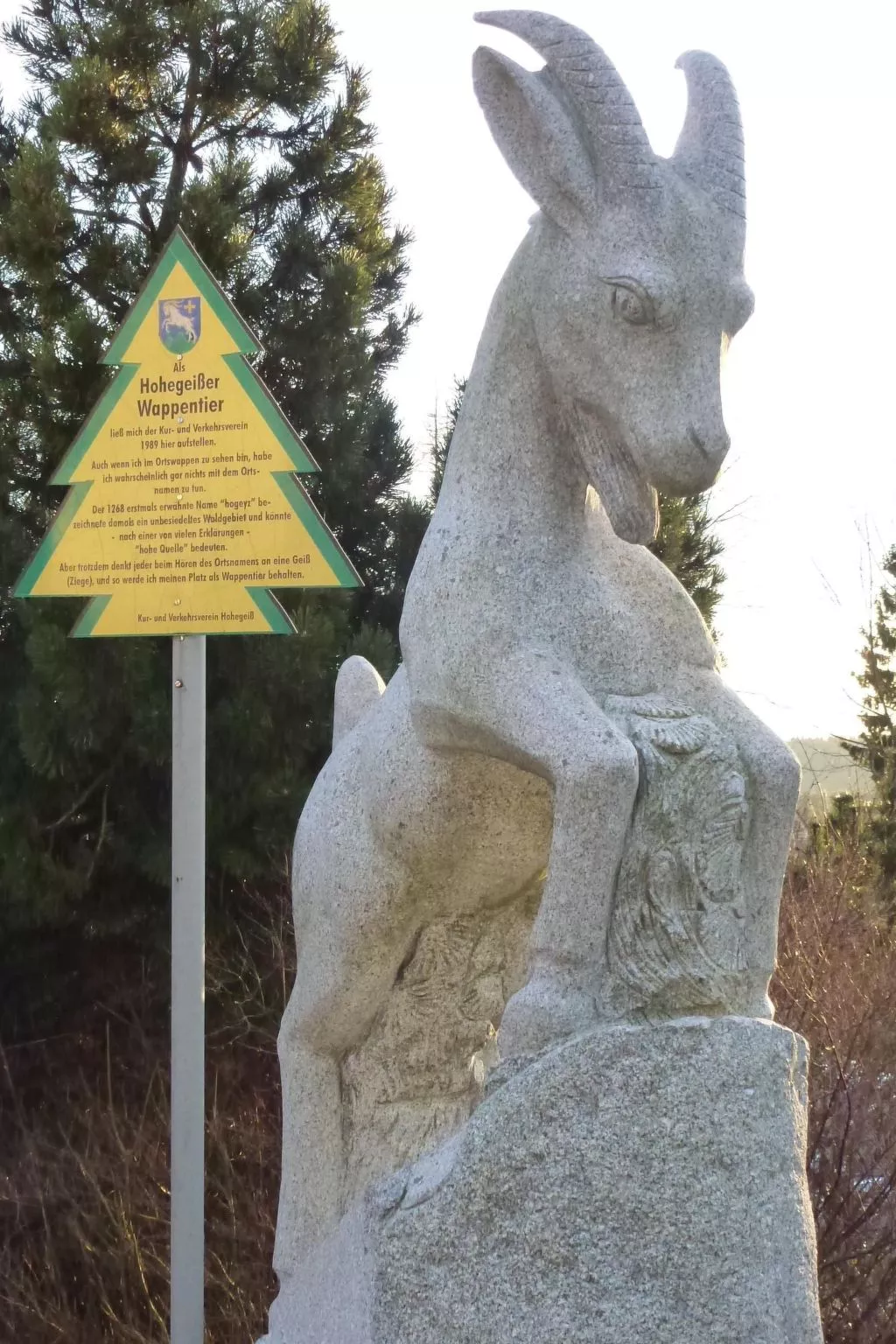 Mit Blick auf die Berge-Buiten
