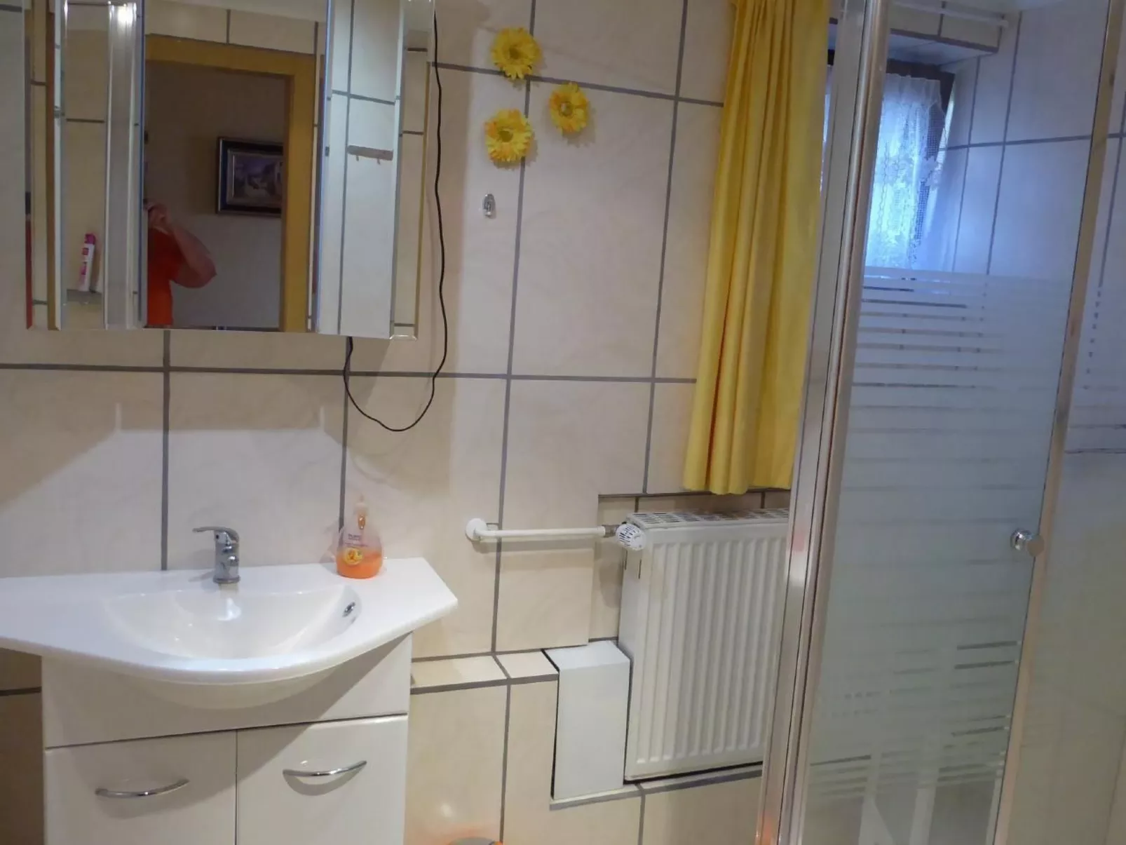 Studio mit Blick auf das Wasser-Image-tags.info