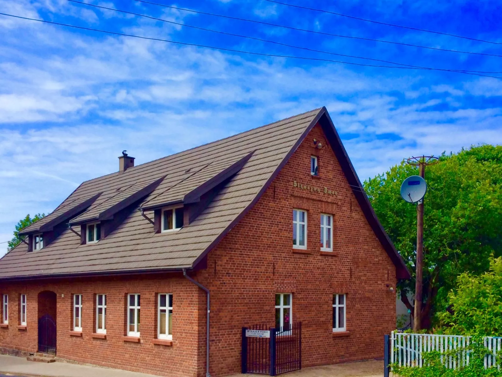 Anwesen mit Garten, Grill und Terrasse-Buiten