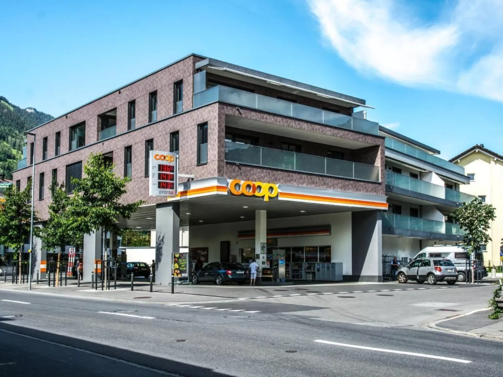 Apartment Alperose-Buiten