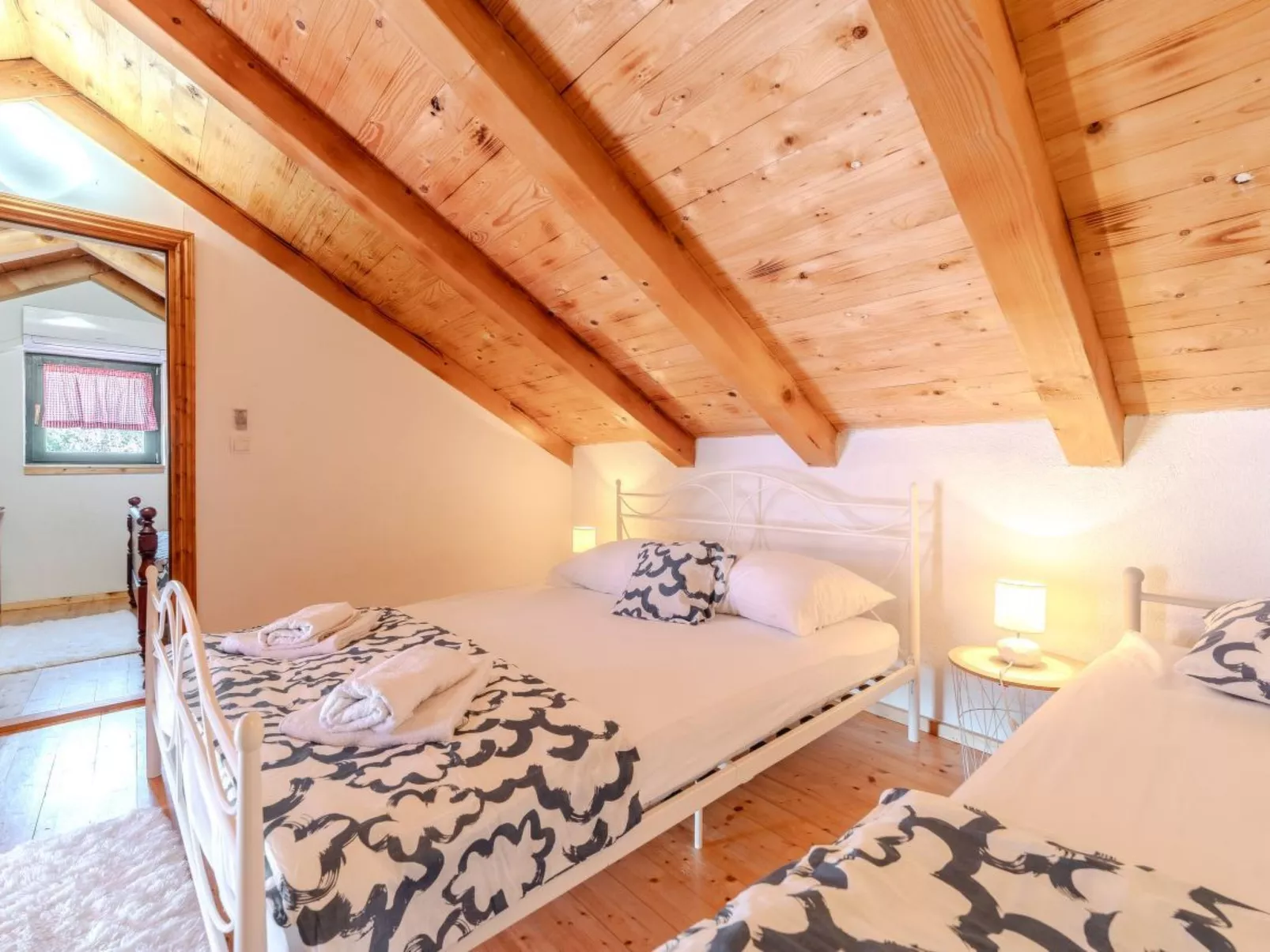 Orhideja - Agentur TA Leut-Binnen