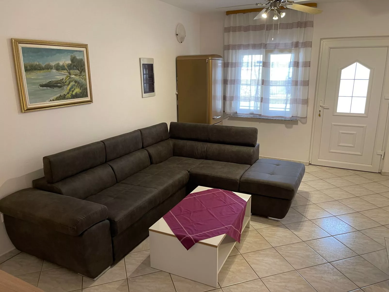 Moderne Ferienwohnung für 4 Personen-Image-tags.info