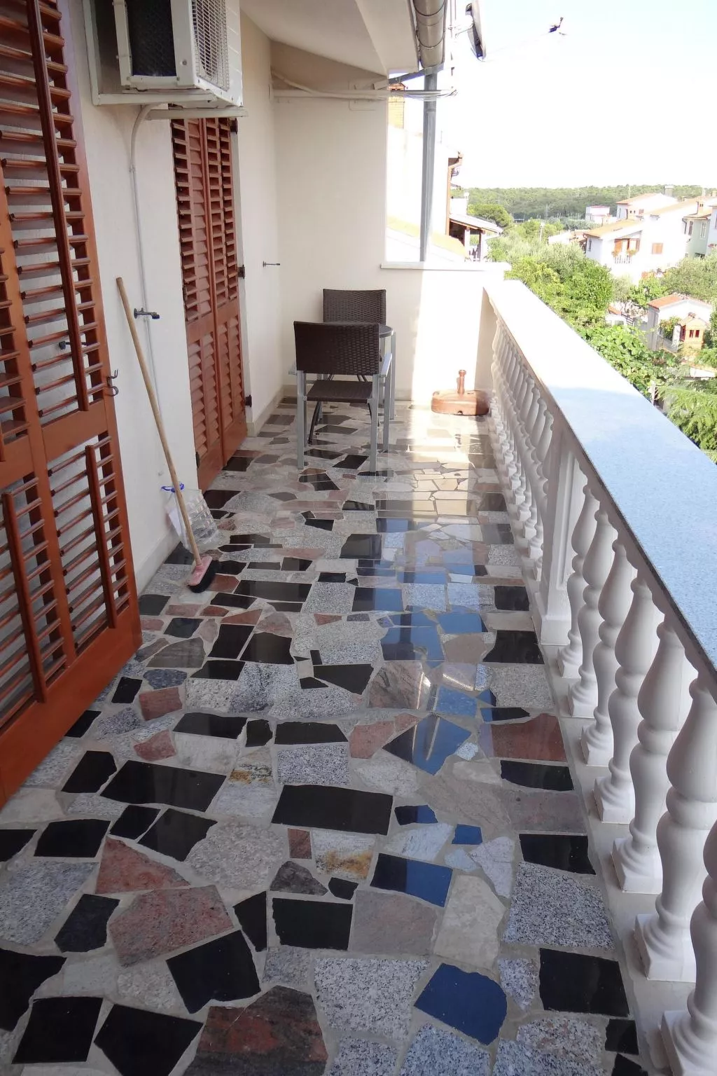 In ruhiger Lage mit Balkon-Buiten