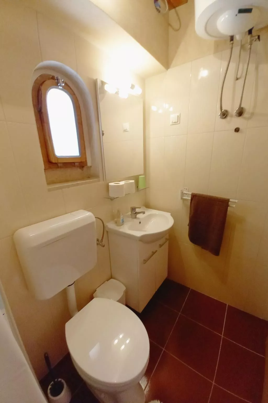 In Kavran mit Terrasse und Grill-Binnen