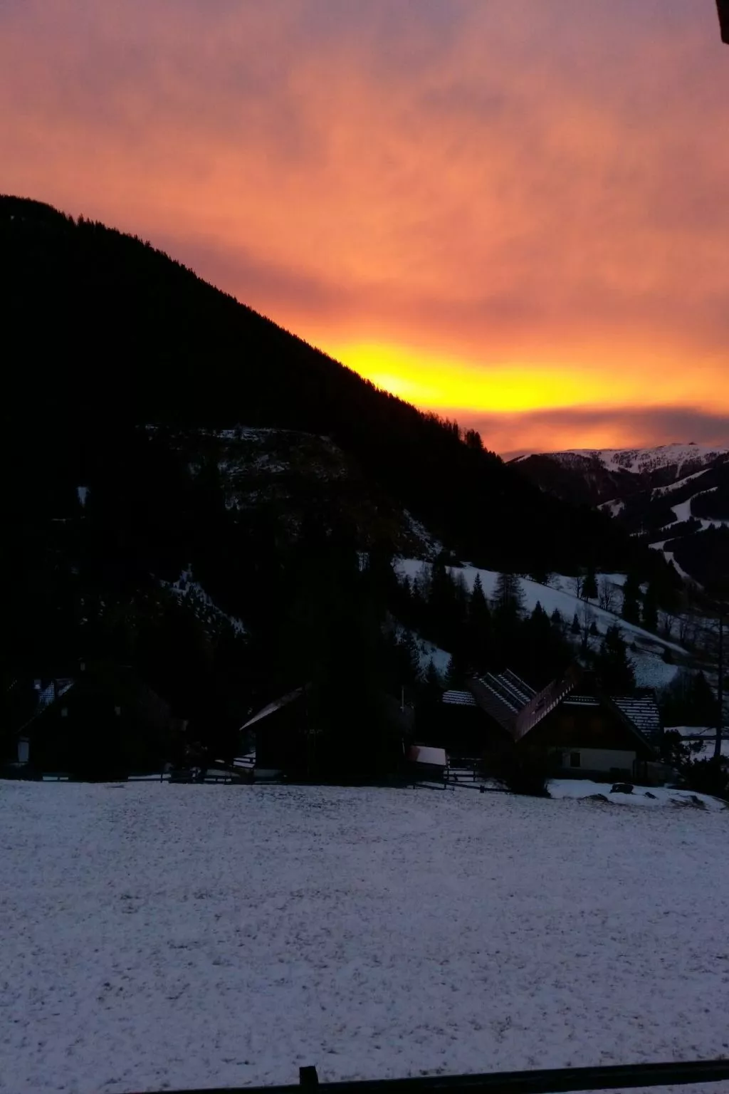 Freistehendes Ferienhaus in idyllischer Lage-Buiten