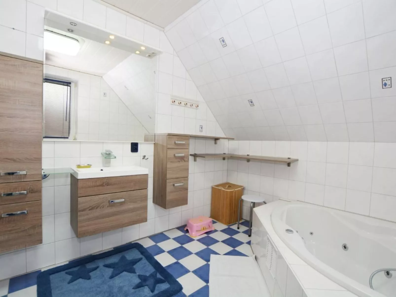 Haushälfte Lütt Holland in Büsum-Image-tags.info