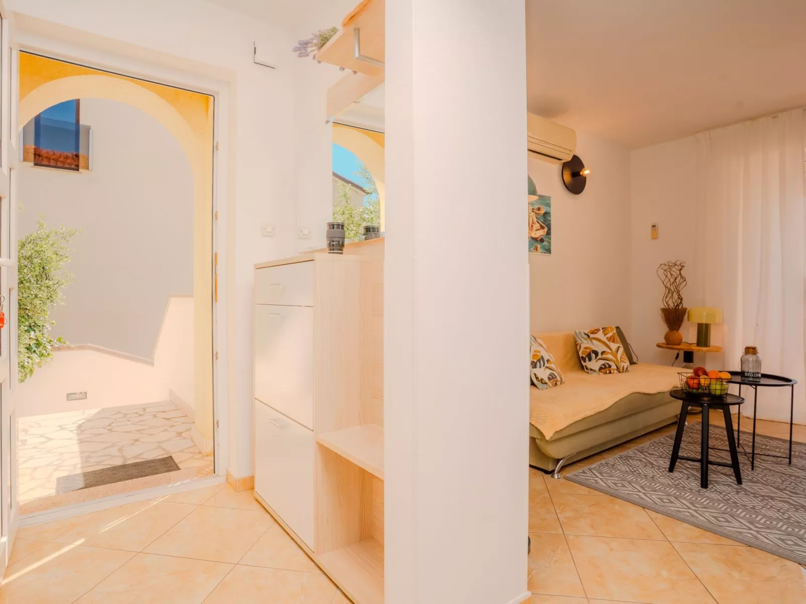 Wohnung Nr. 4 mit atemberaubendem Meerblick-Binnen