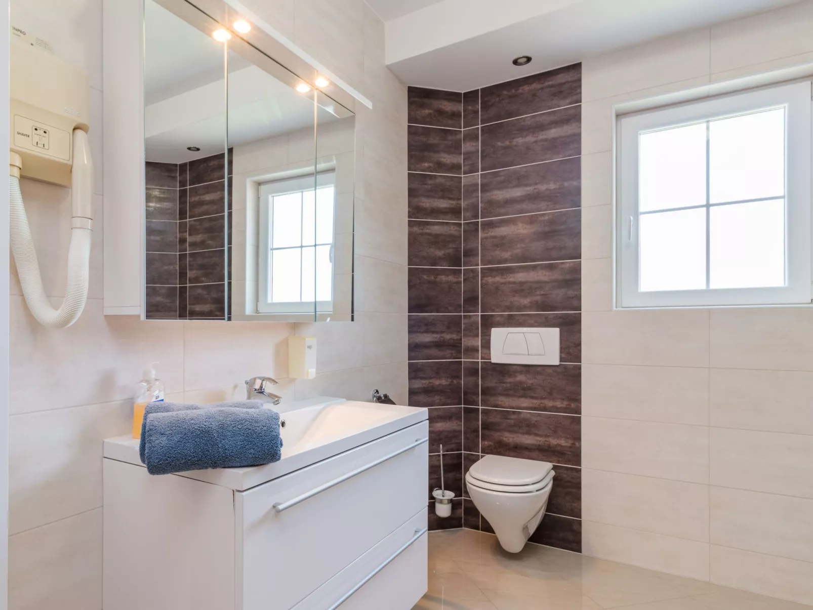 Villa Krase mit Pool-Image-tags.info