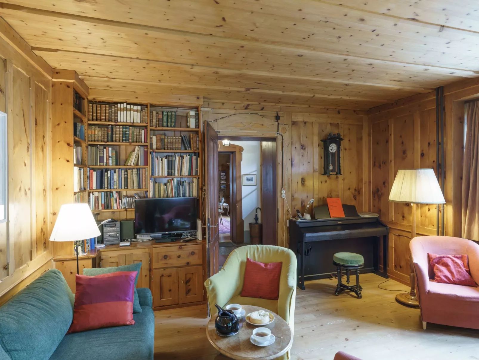 Chesa Lagrev-Schucan-Image-tags.info