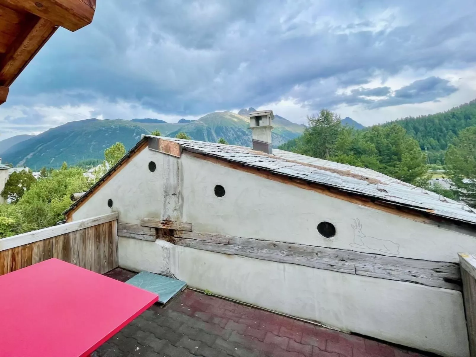 The Green Hut-Buiten