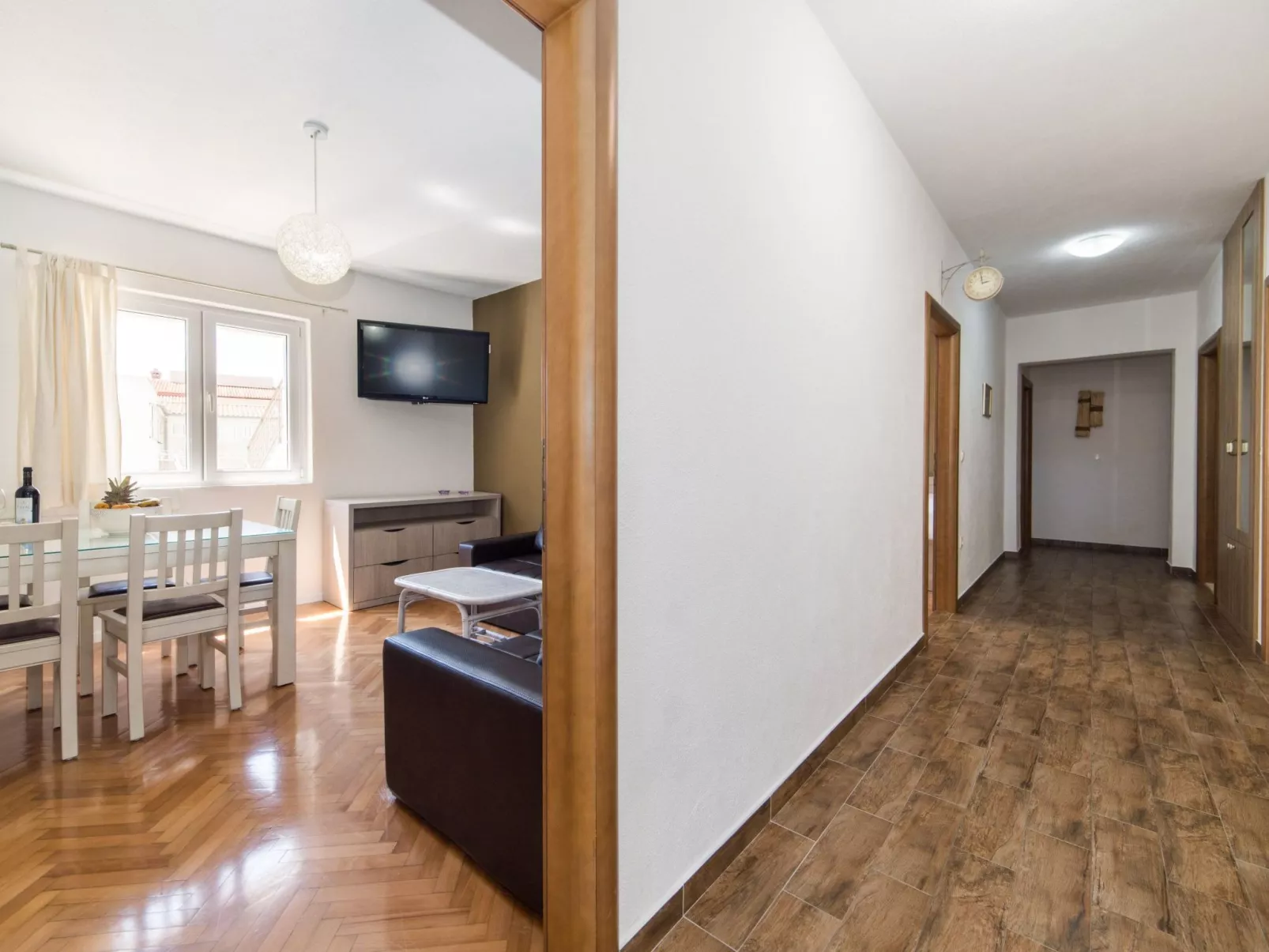 ★Terrasse ★FreieParkplätze ★Nähe Zentrum Dolore- A1-Binnen