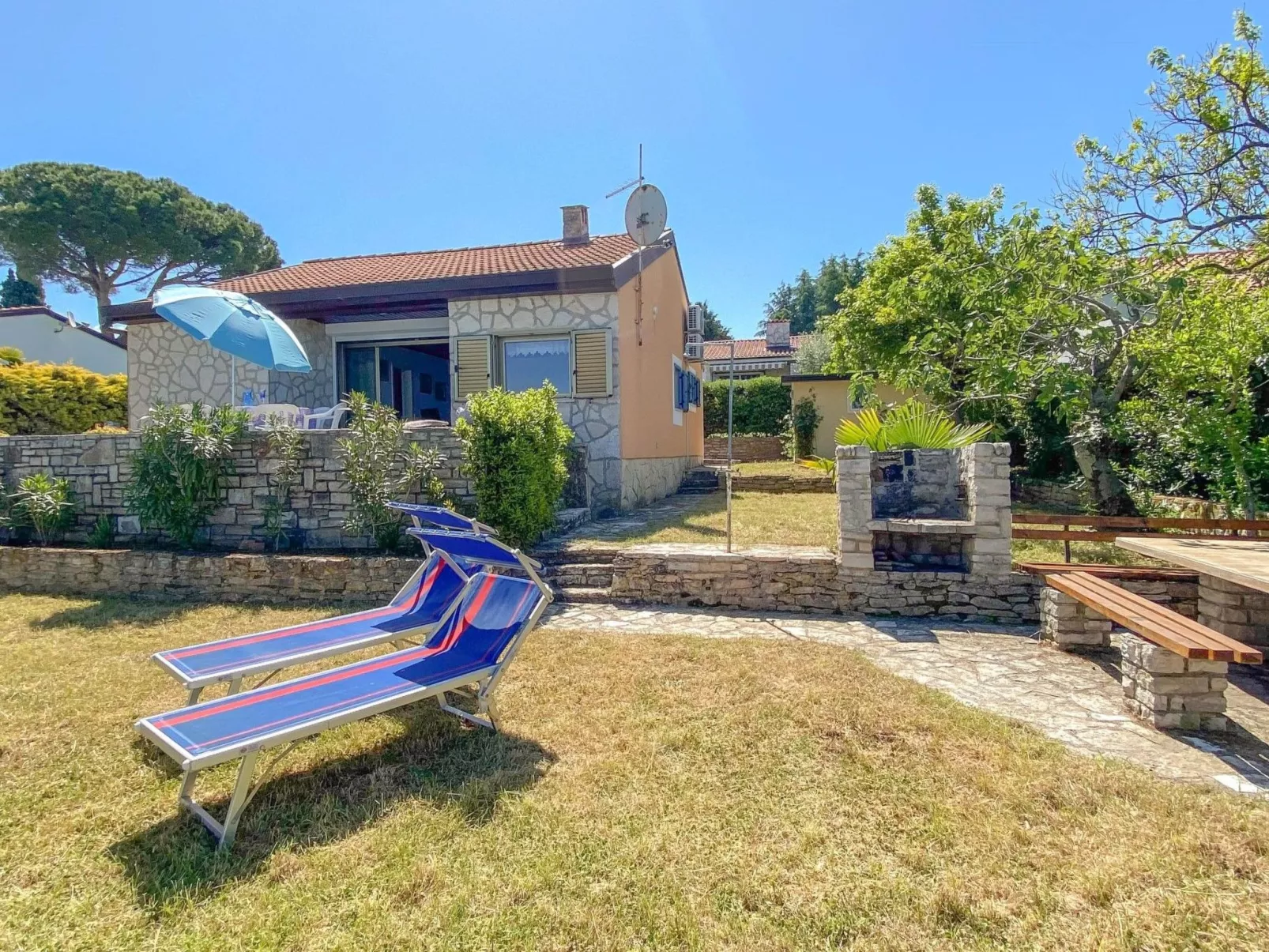 Für 6 Personen ca. 70 m&sup2; in Dajla, Istrien (Umag und Umgebung)-Buiten