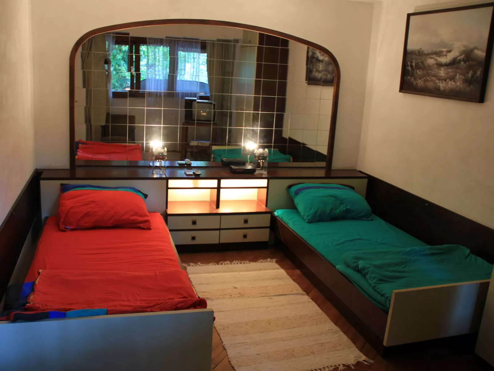 Im Erdgeschoss mit Garten und Laube fur zwei Perssonen mit dem eigenen Parkplat-Image-tags.info