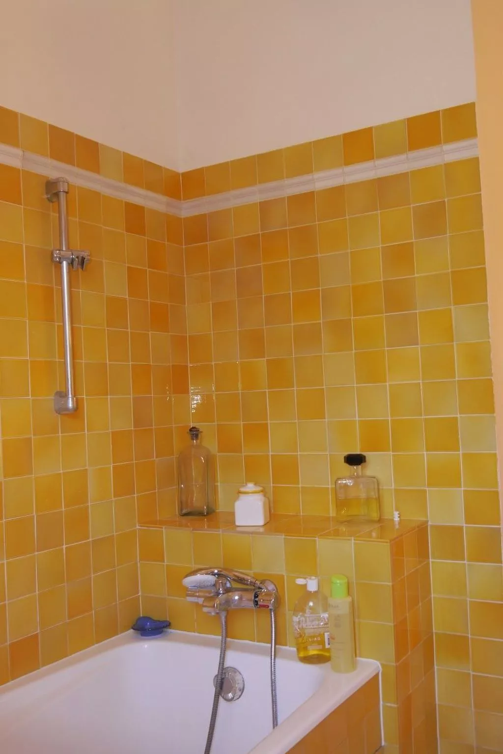 Ruhige Villa mit Pool im Herzen der Weinberge-Binnen