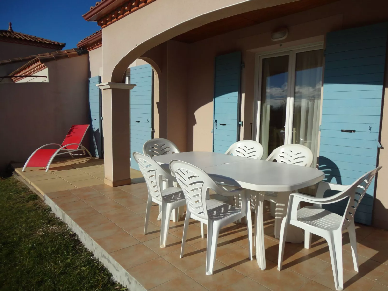 VILLA T3 PMR ZWISCHEN NARBONNE UND CARCASSONNE-Buiten