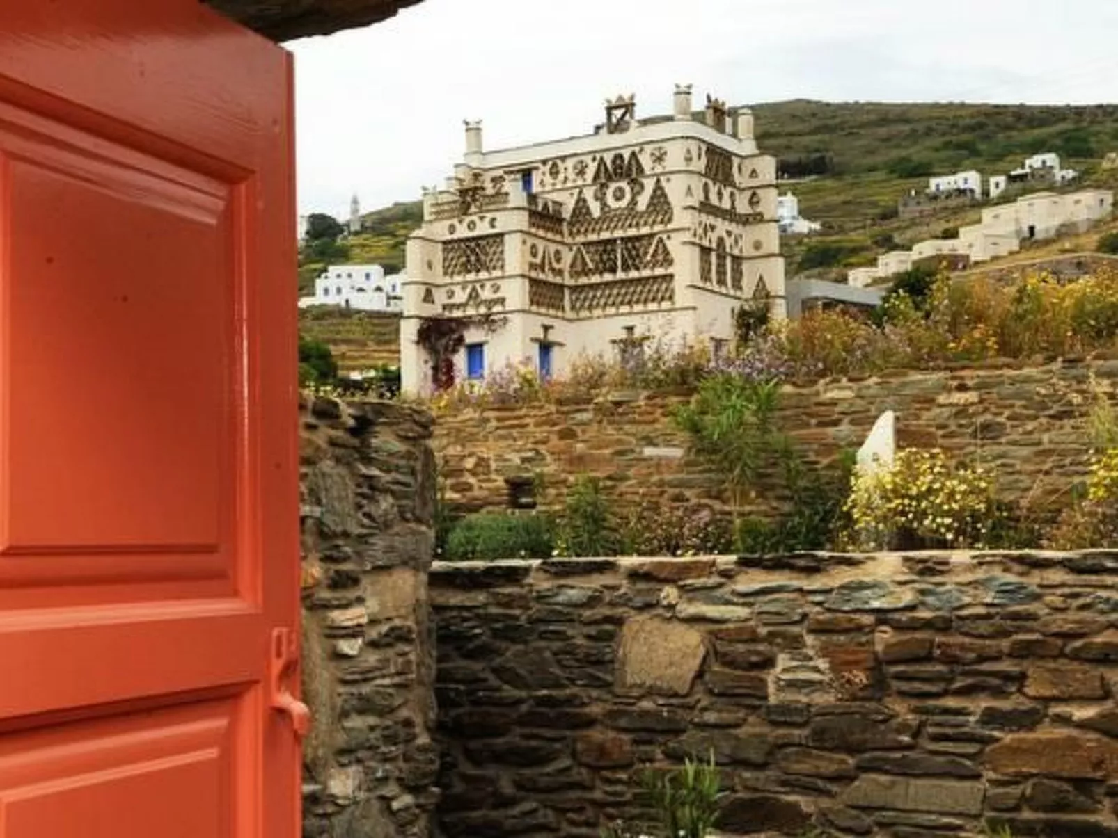 Mit eigenem Pool-Buiten