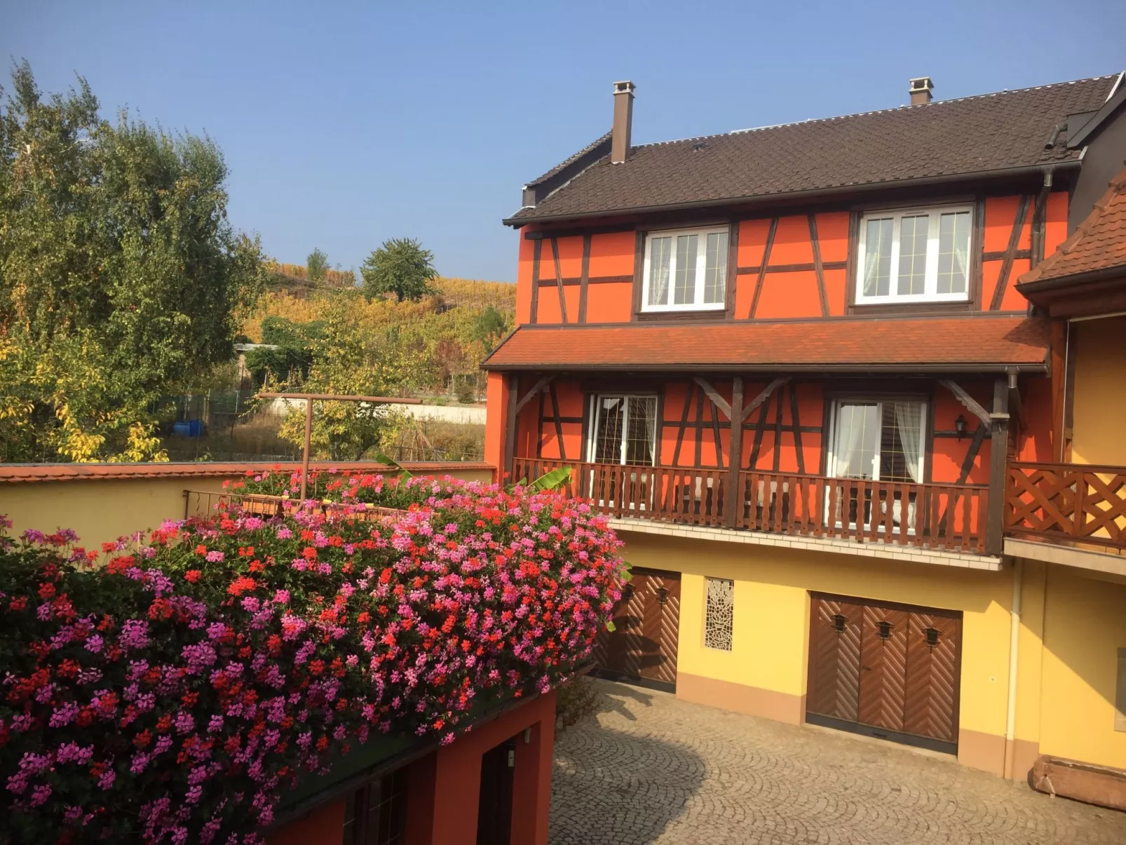 Große Ferienwohnung Gite mit Terrasse-Buiten
