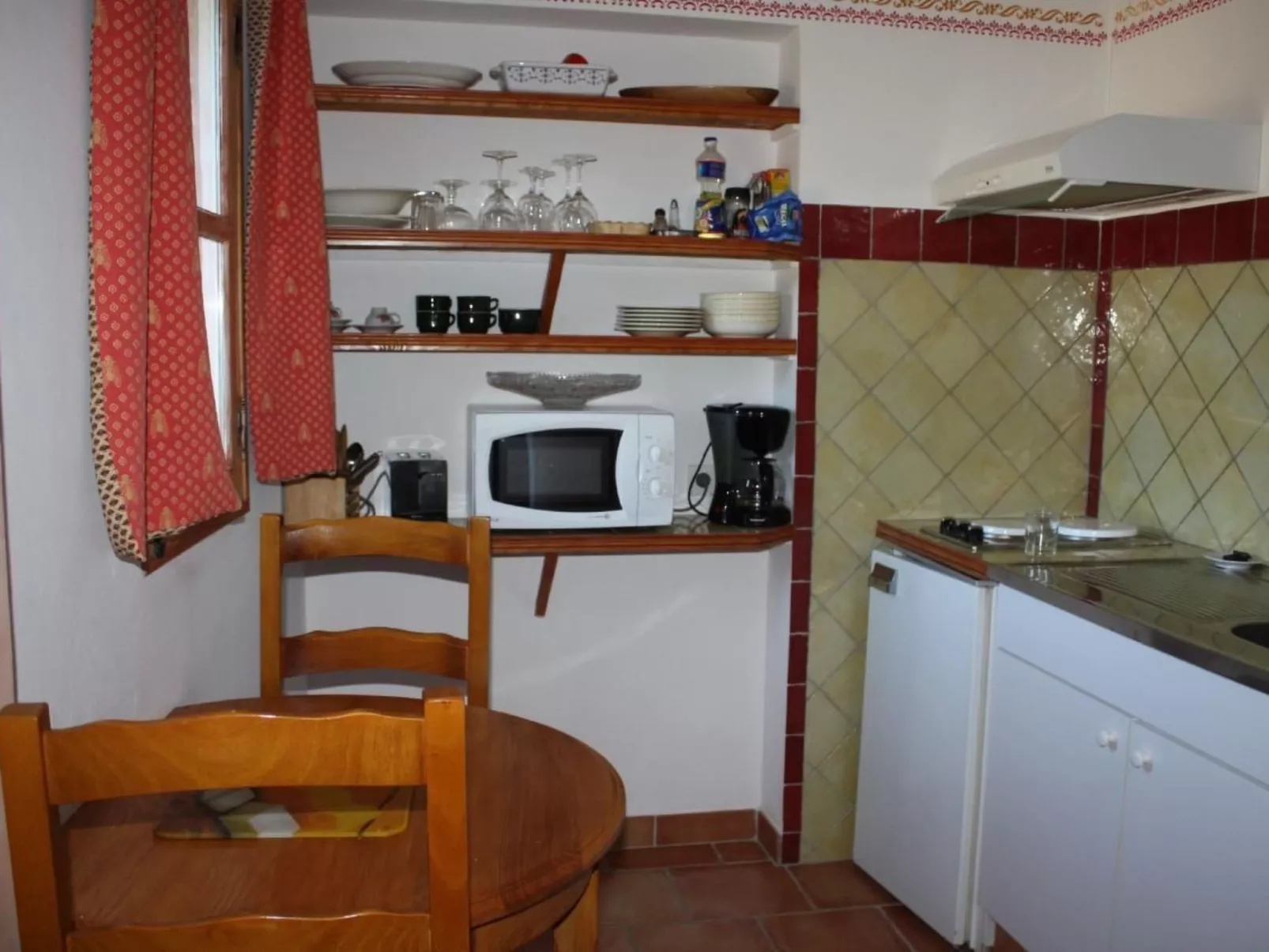 Gemütliches Studio inmitten von Weinbergen und Olivenbäumen-Image-tags.info