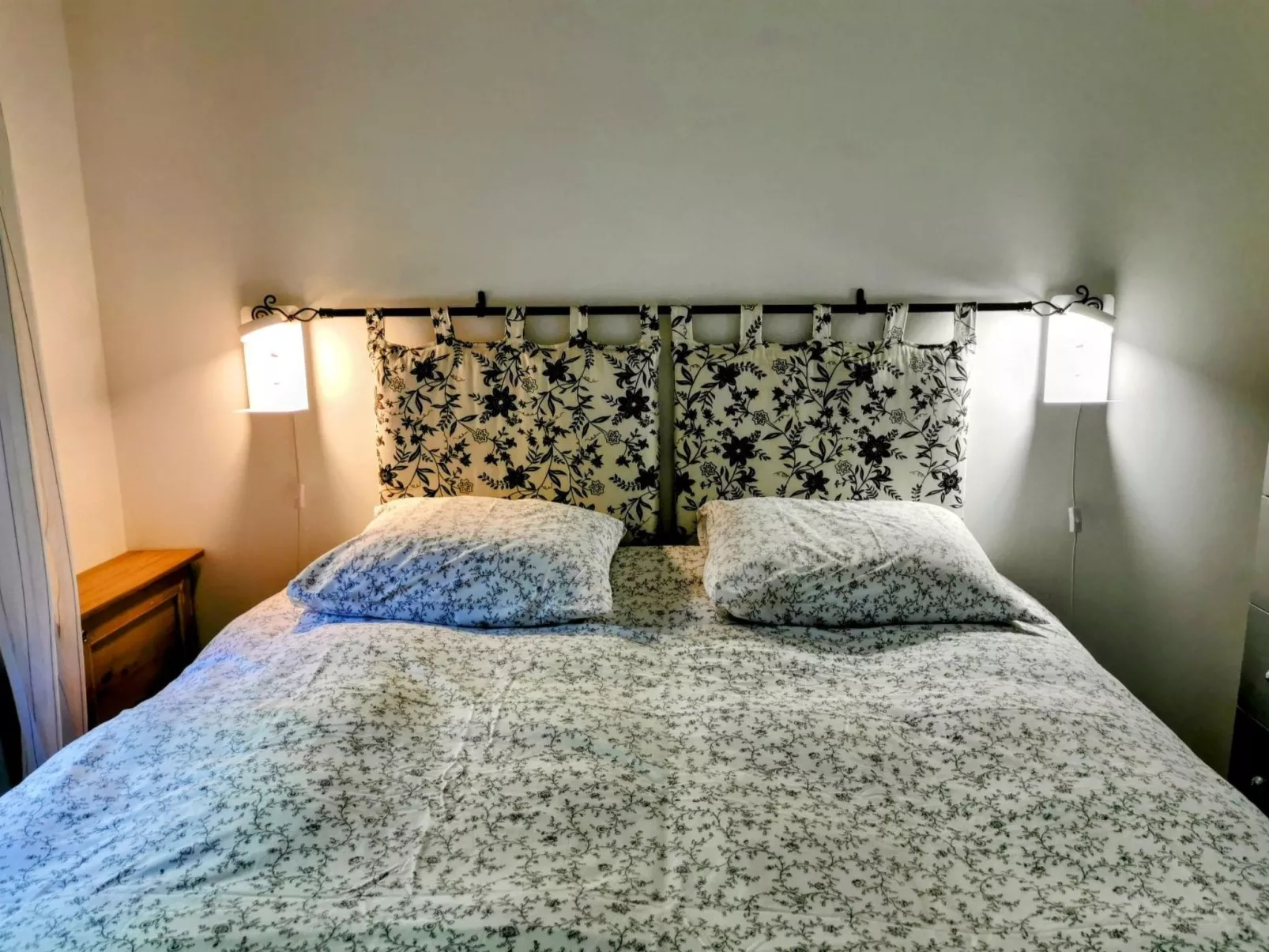 Auf dem Land mit Pool-Binnen