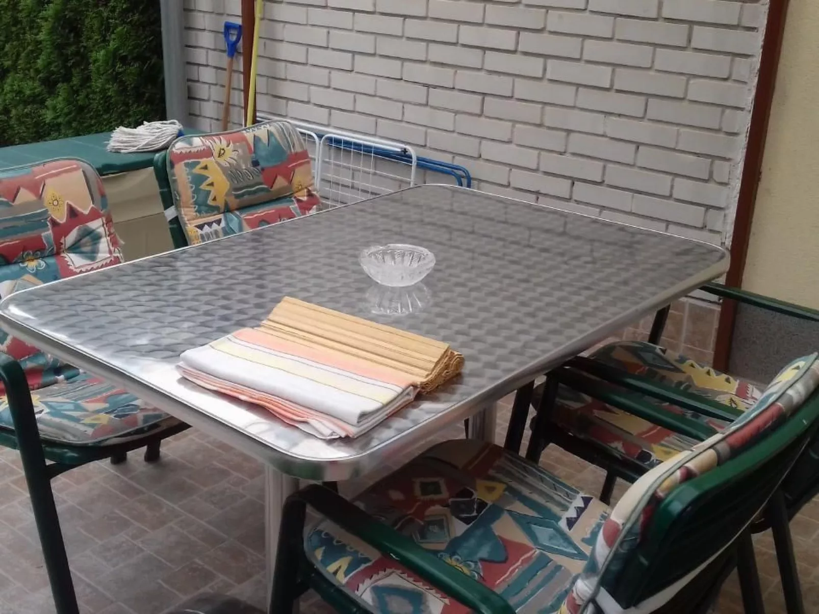 Klimatisiertes Ferienhaus in Bükfürdö mit Garten-Binnen