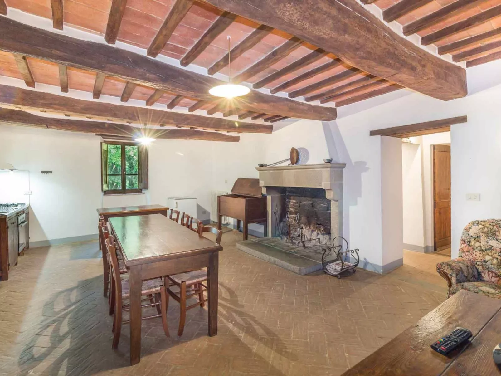 Bauernhaus Borgo Santarsa-Binnen