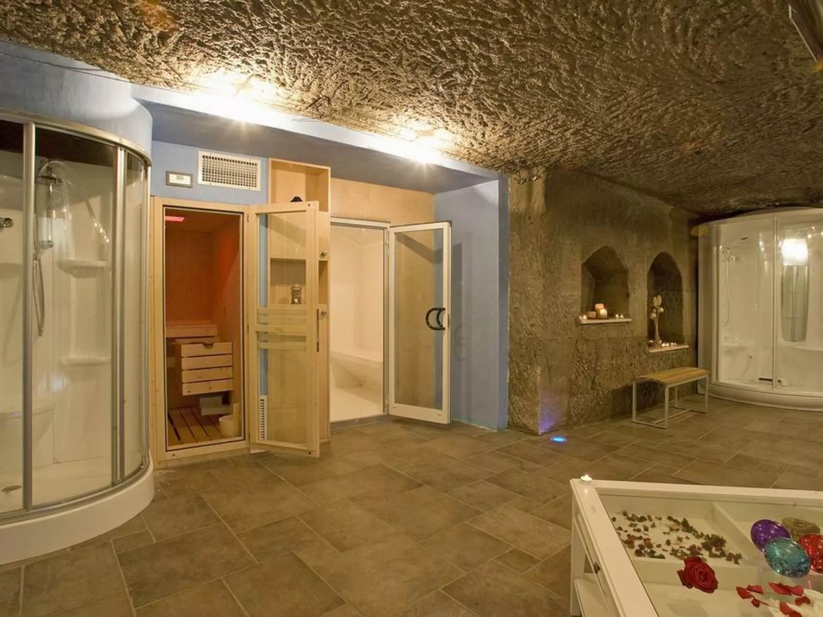 Unterkunft in Residenz mit Spa, Schwimmbad, Wi-Fi-Binnen