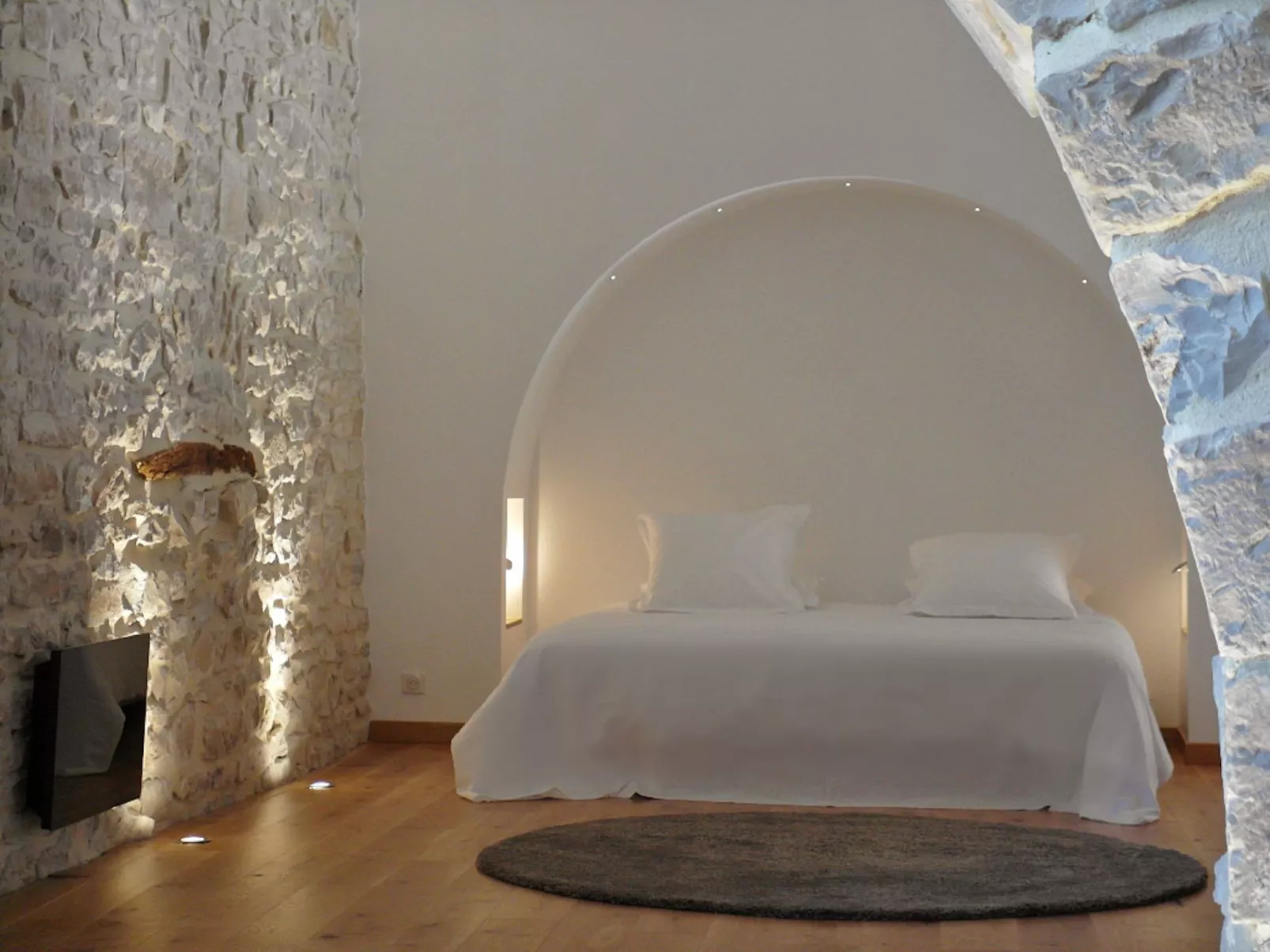 Domaine "Benjamin" mit Infinity-Pool-Binnen