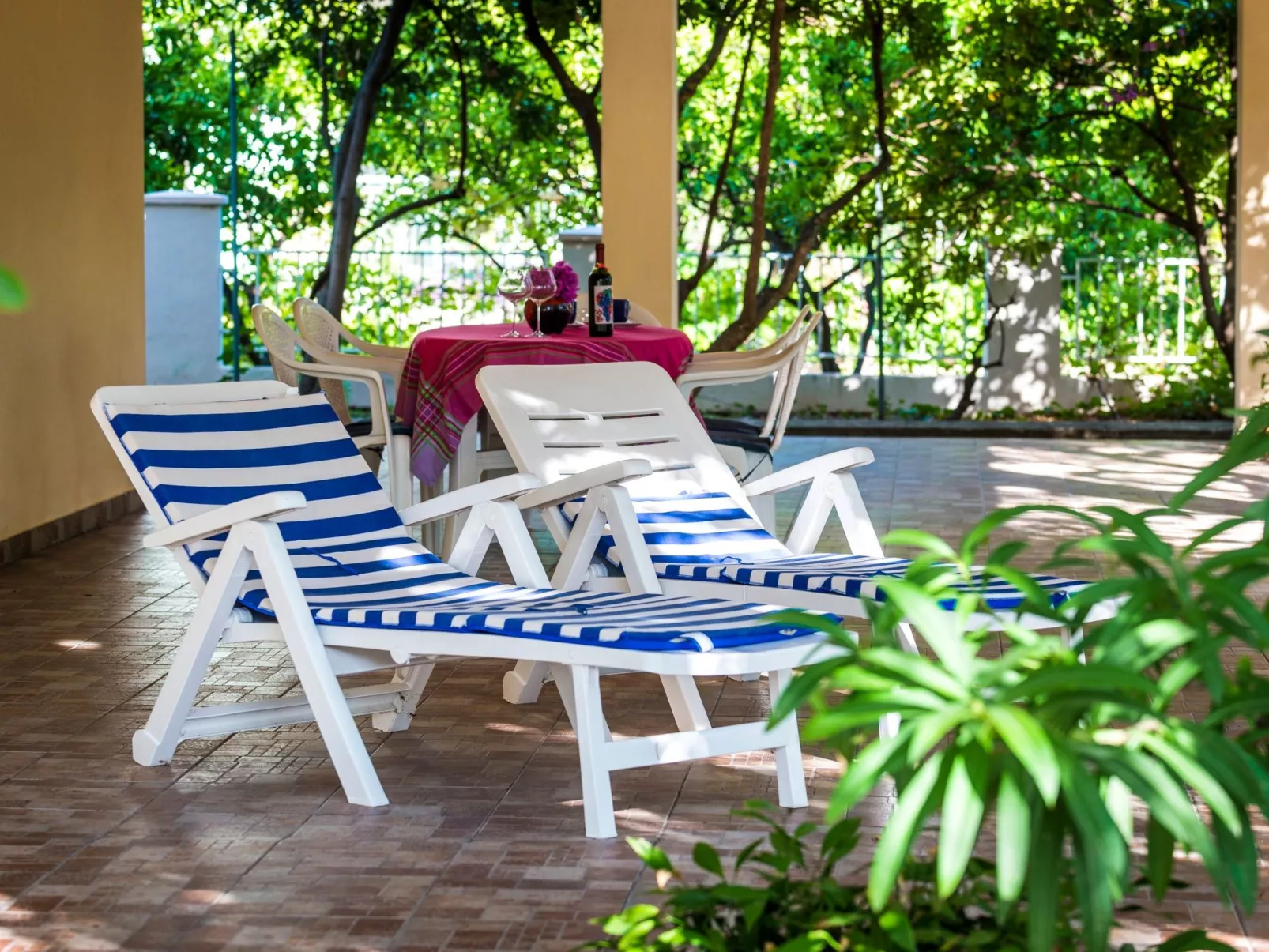 "Lido" direkt am Strand-Buiten