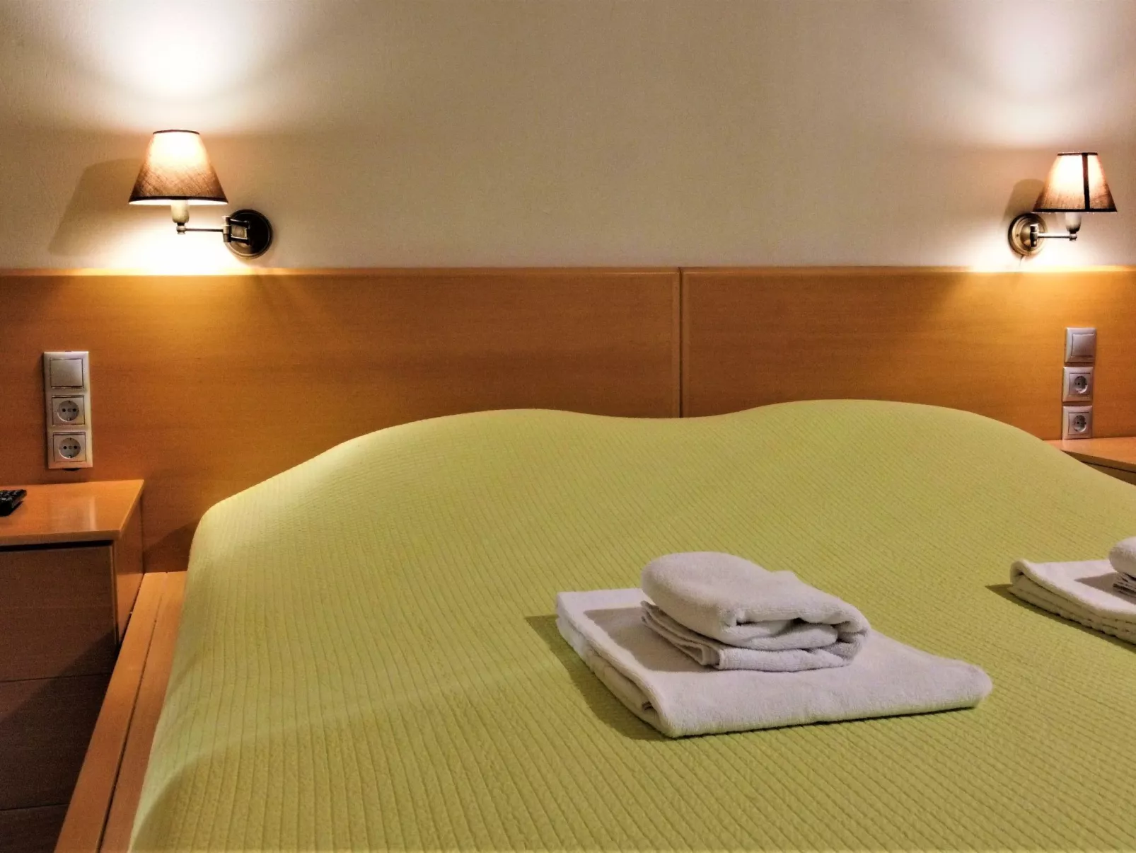 Appartement "Mirela's Suite" mit Blick auf das Wasser-Image-tags.info