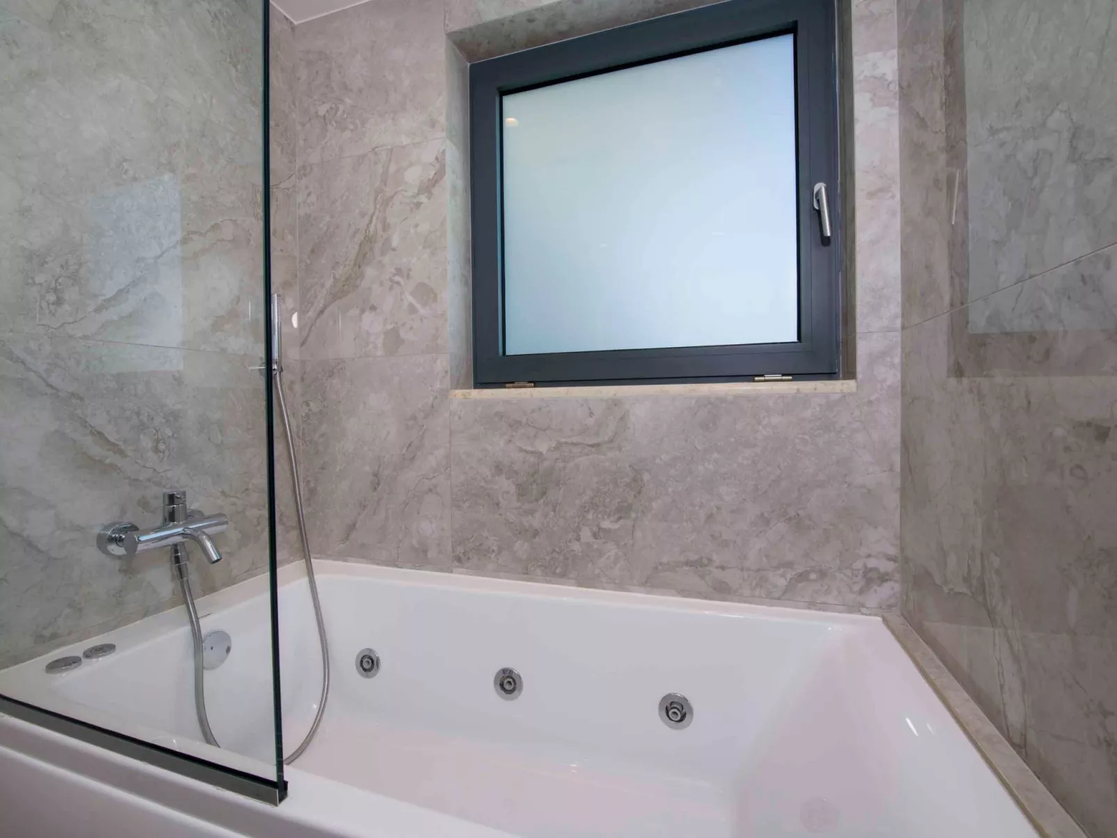 Kalyves Royal Villa-''Gratis''beheizter Pool, Fitnessraum, Meerblick-Binnen