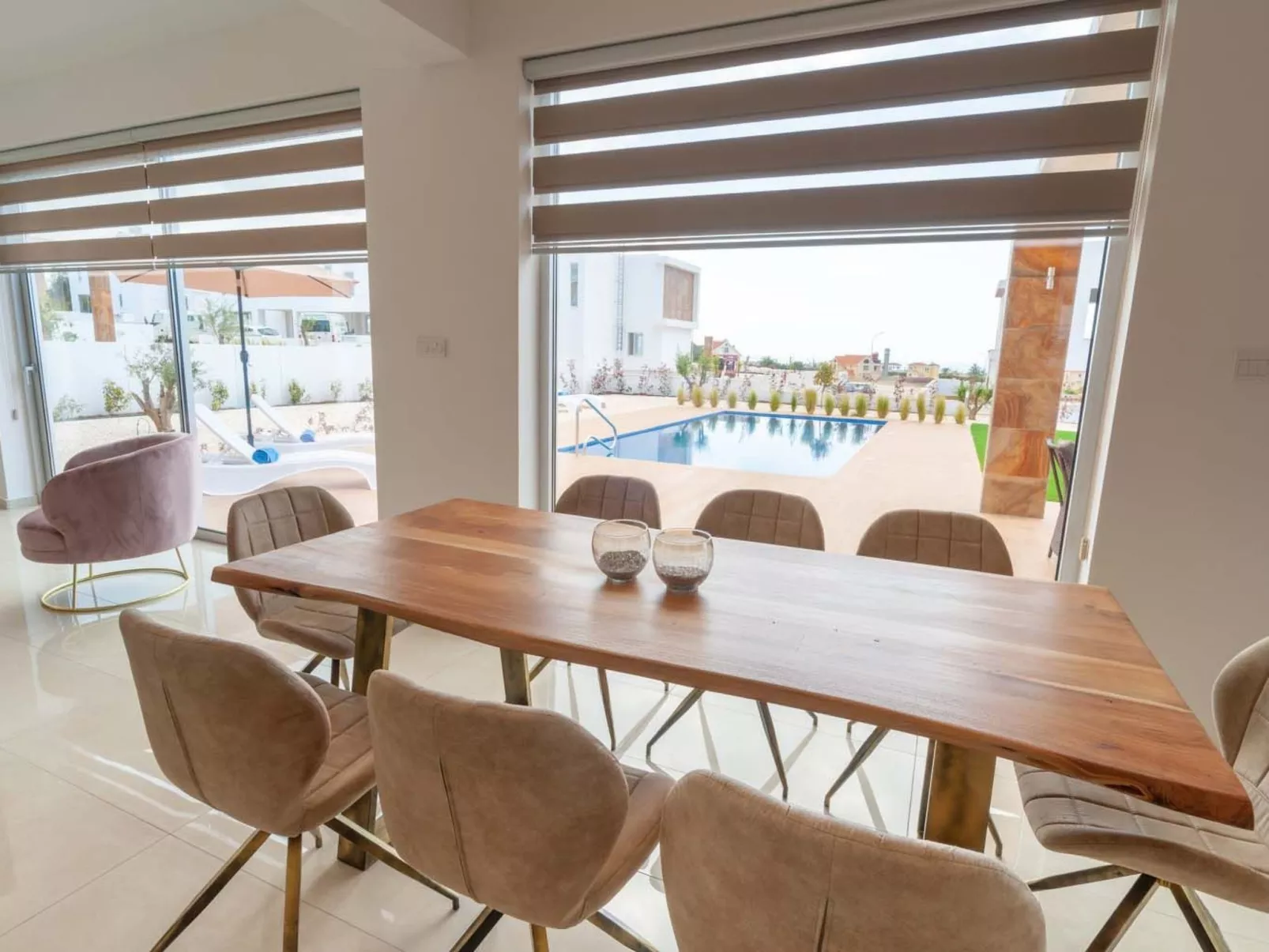 Coral Elite Residence mit Pool und Whirlpool-Buiten