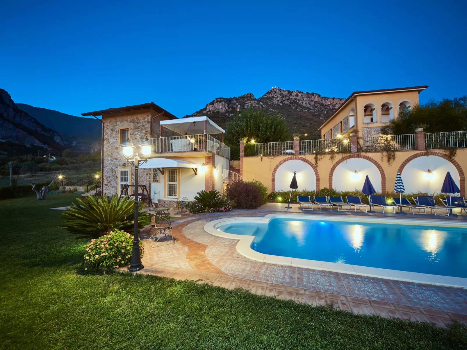 LandHausFelicia - Primel-Image-tags.info